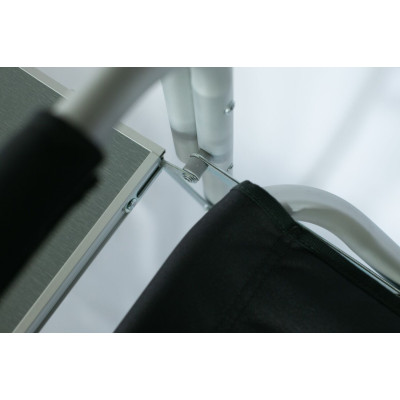 Стілець Tramp директорський зі столом TRF-002